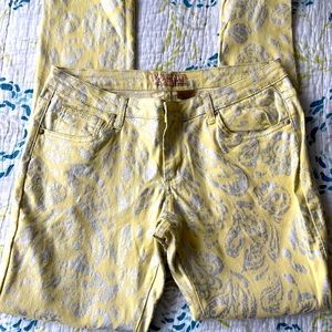 Cool color printed skinny Jeans with festive metallic print all over.